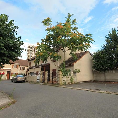 Parking Prive Gratuit - 15Mn Paris - Gare A Pied En 5Mn - Tout Equipee - Terrasse - Jardin - Stade De France - Casino D'Enghien - Hippodrome, Universite Épinay-sur-Seine Zewnętrze zdjęcie